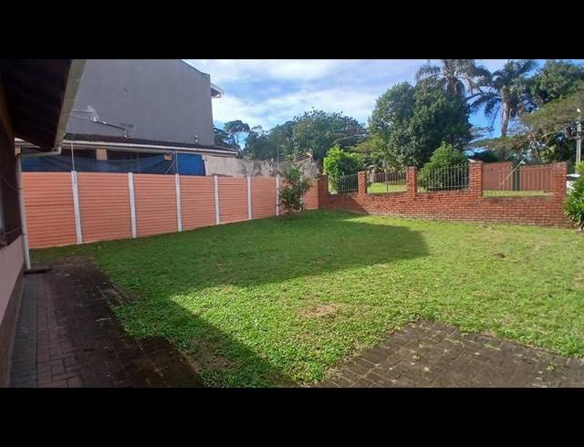 4 BEDROOM HOUSE FOR SALE IN YELLOWWOOD PARK